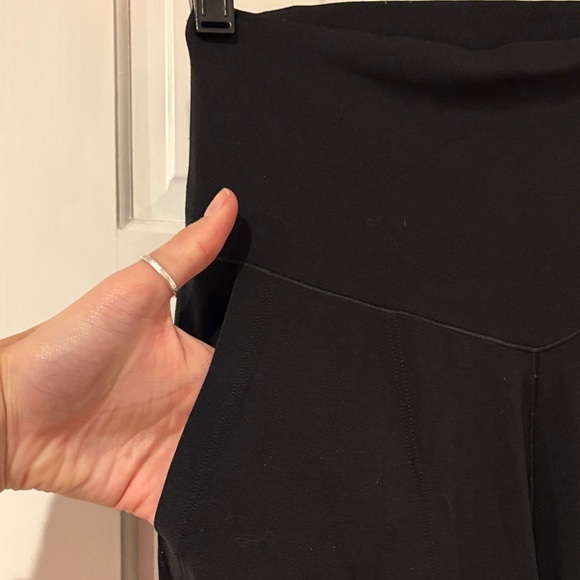 Women's Black High-Waisted Pants - Picture 3 of 4